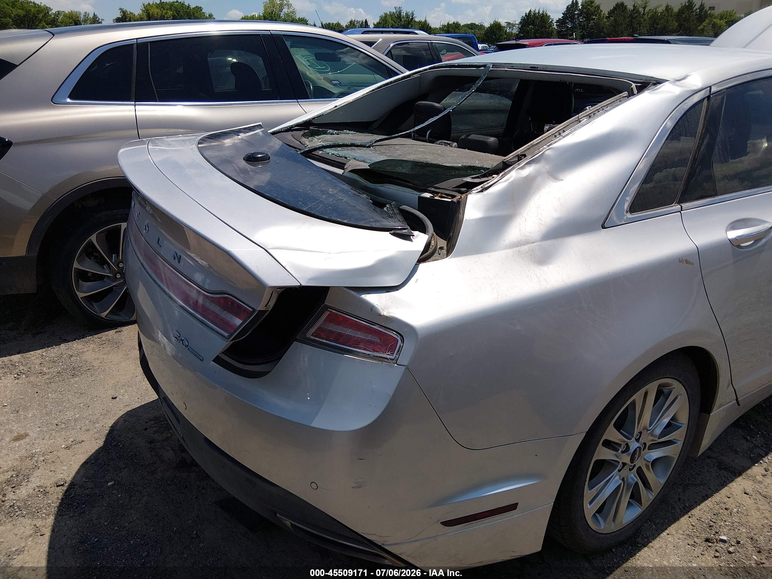 2014 Lincoln Mkz   Серебряный vin: 3LN6L2G99ER818153