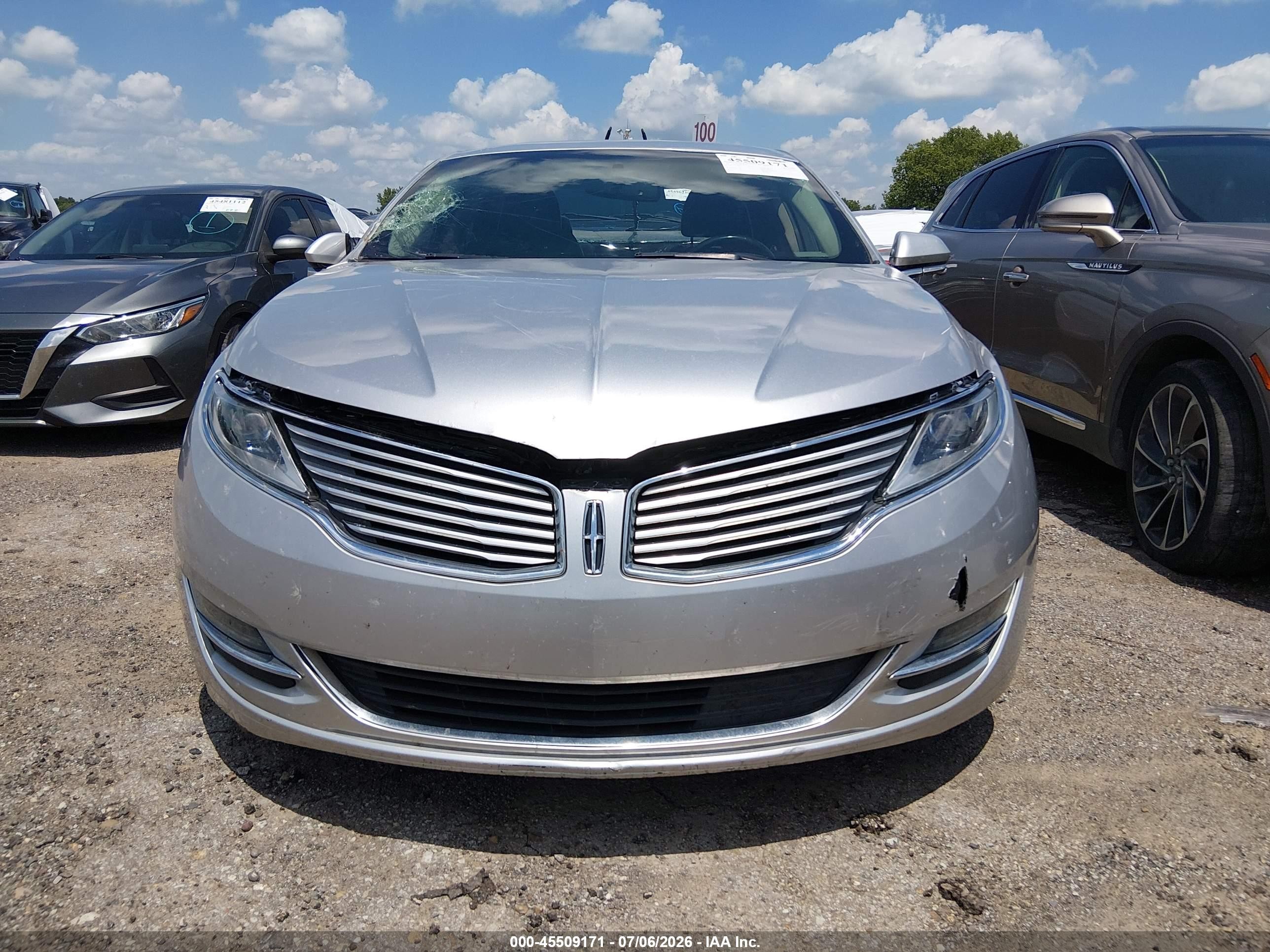 2014 Lincoln Mkz   Серебряный vin: 3LN6L2G99ER818153