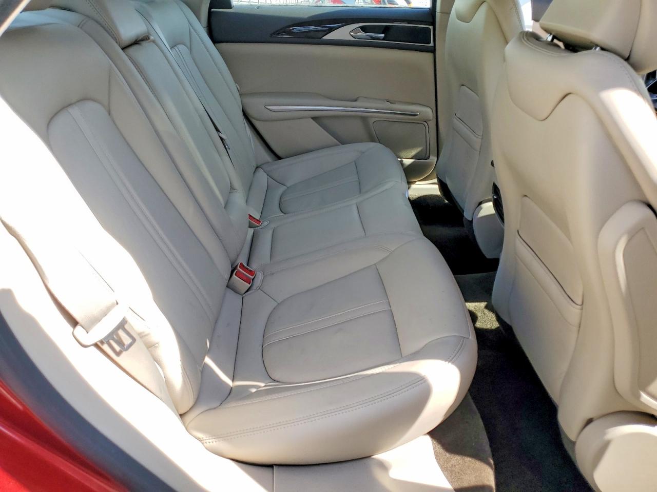 2016 Lincoln Mkz Red vin: 3LN6L2G99GR631515