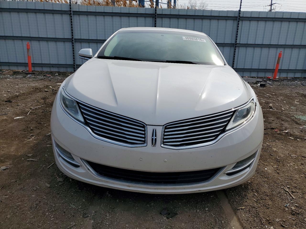 2015 Lincoln Mkz Белый vin: 3LN6L2G9XFR619176