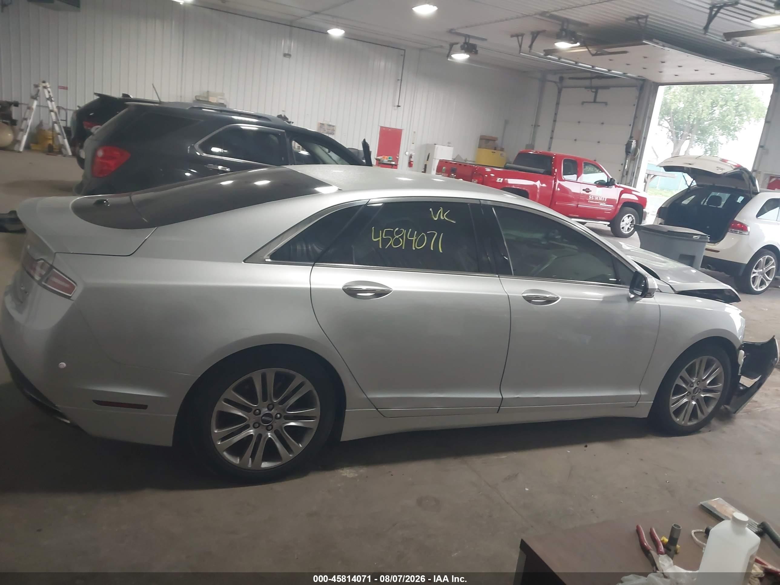 2015 Lincoln Mkz   Серебряный vin: 3LN6L2G9XFR619243