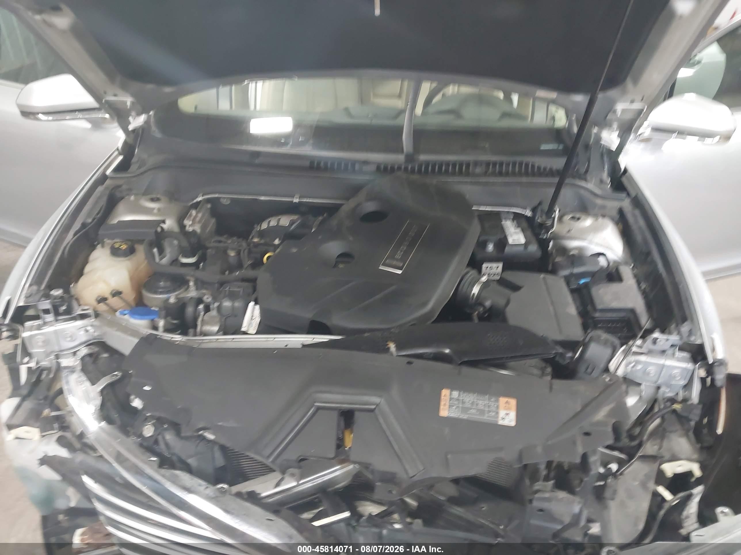 2015 Lincoln Mkz   Серебряный vin: 3LN6L2G9XFR619243