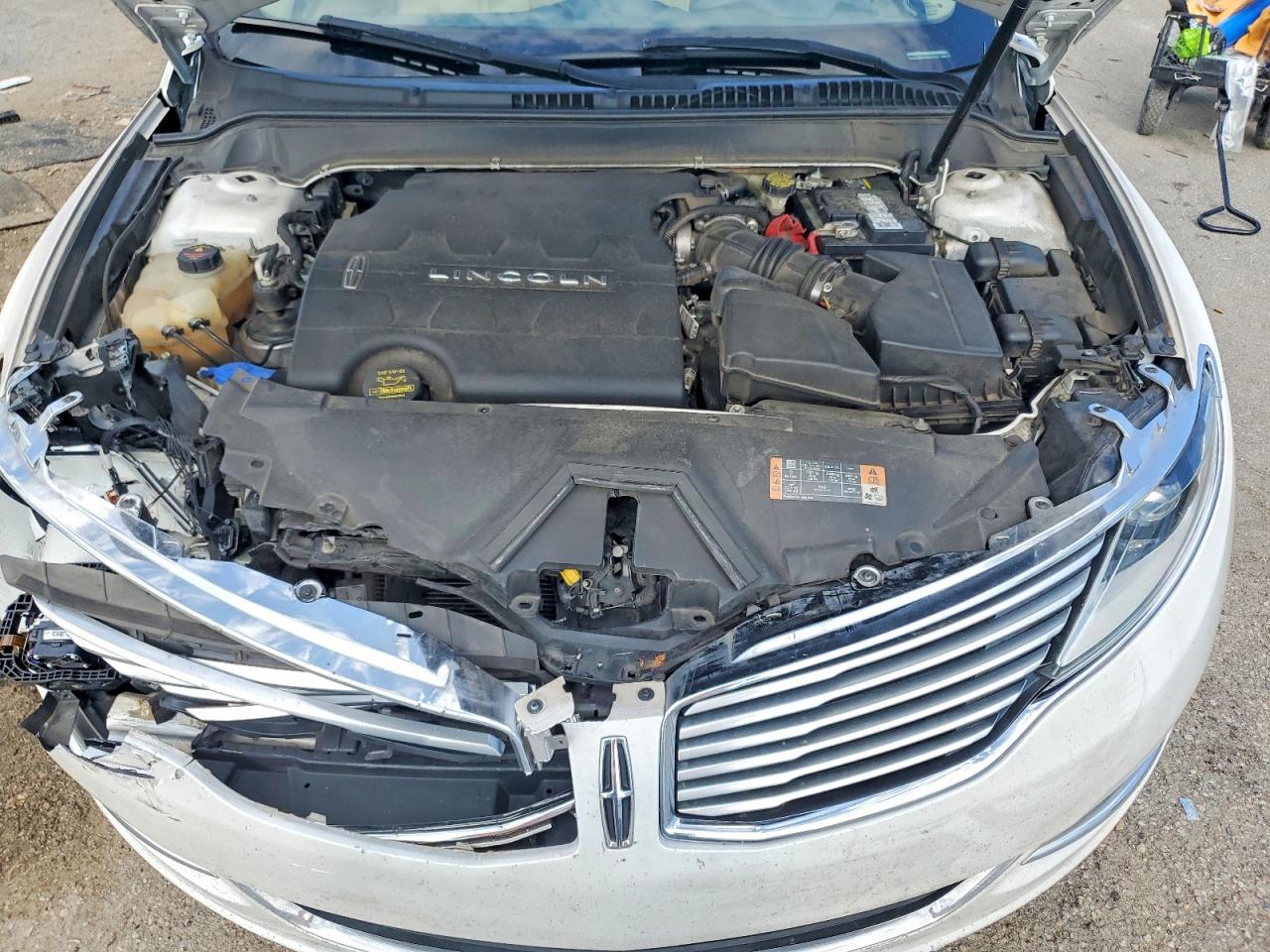 2014 Lincoln Mkz Белый vin: 3LN6L2GK0ER804032