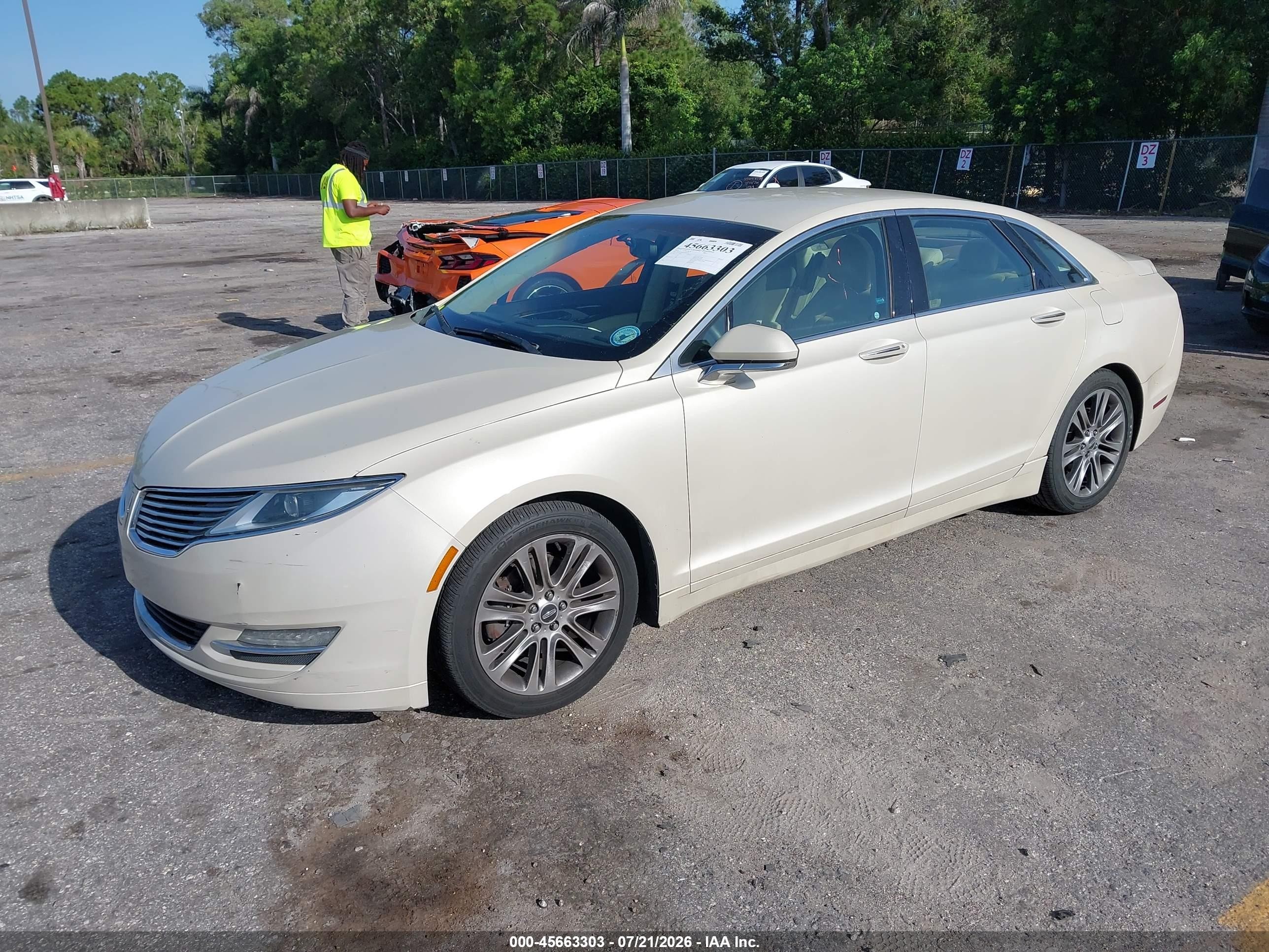 2015 Lincoln Mkz   Cream vin: 3LN6L2GK0FR608349