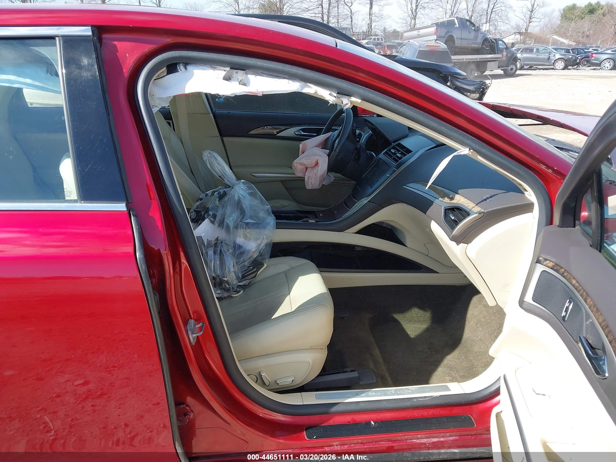 2014 Lincoln Mkz   Red vin: 3LN6L2GK1ER811071