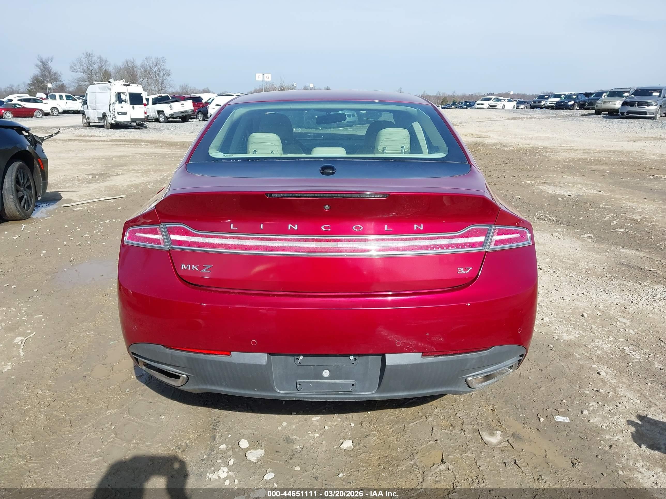 2014 Lincoln Mkz   Red vin: 3LN6L2GK1ER811071