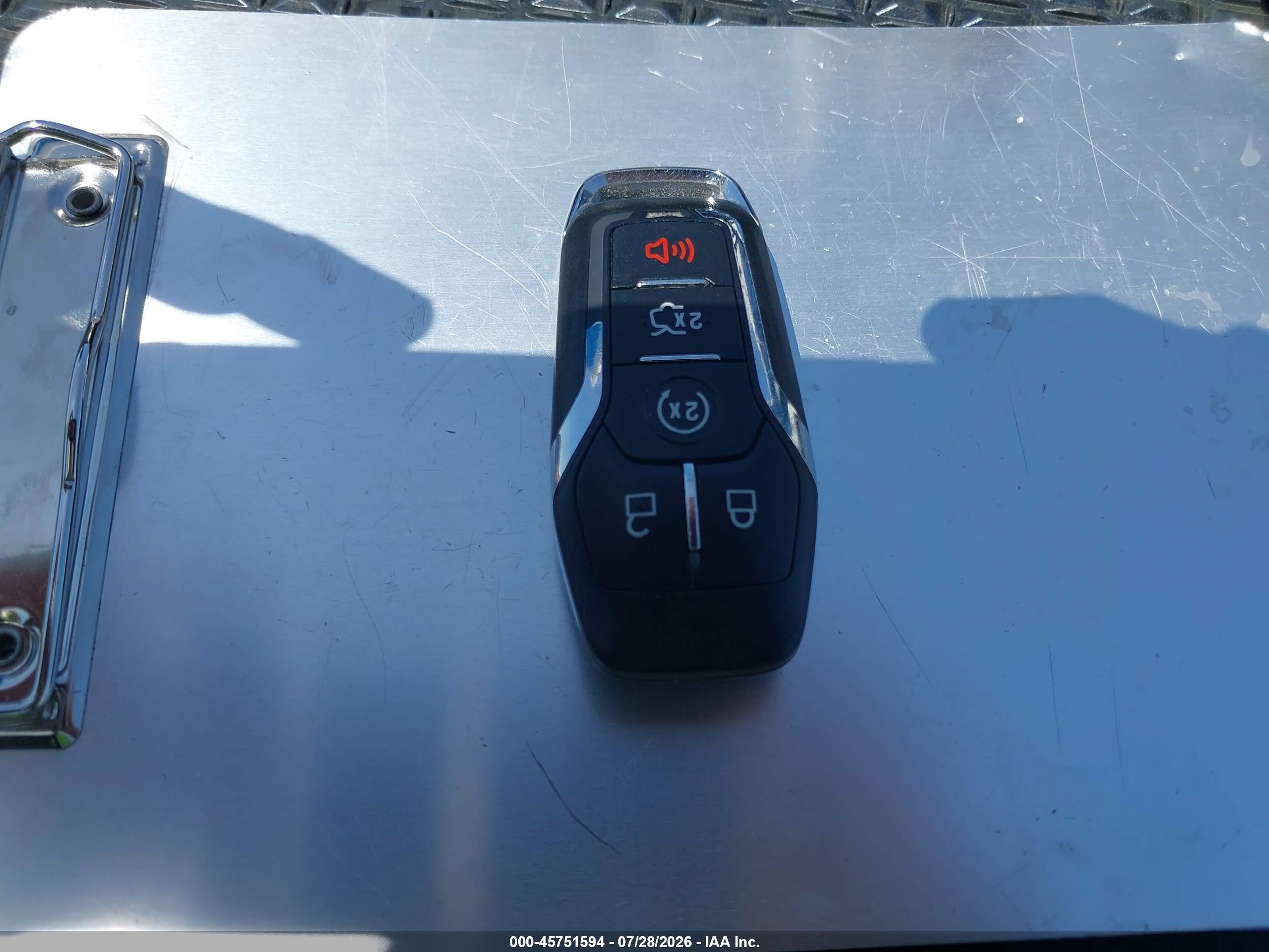 2015 Lincoln Mkz   White vin: 3LN6L2GK1FR622745