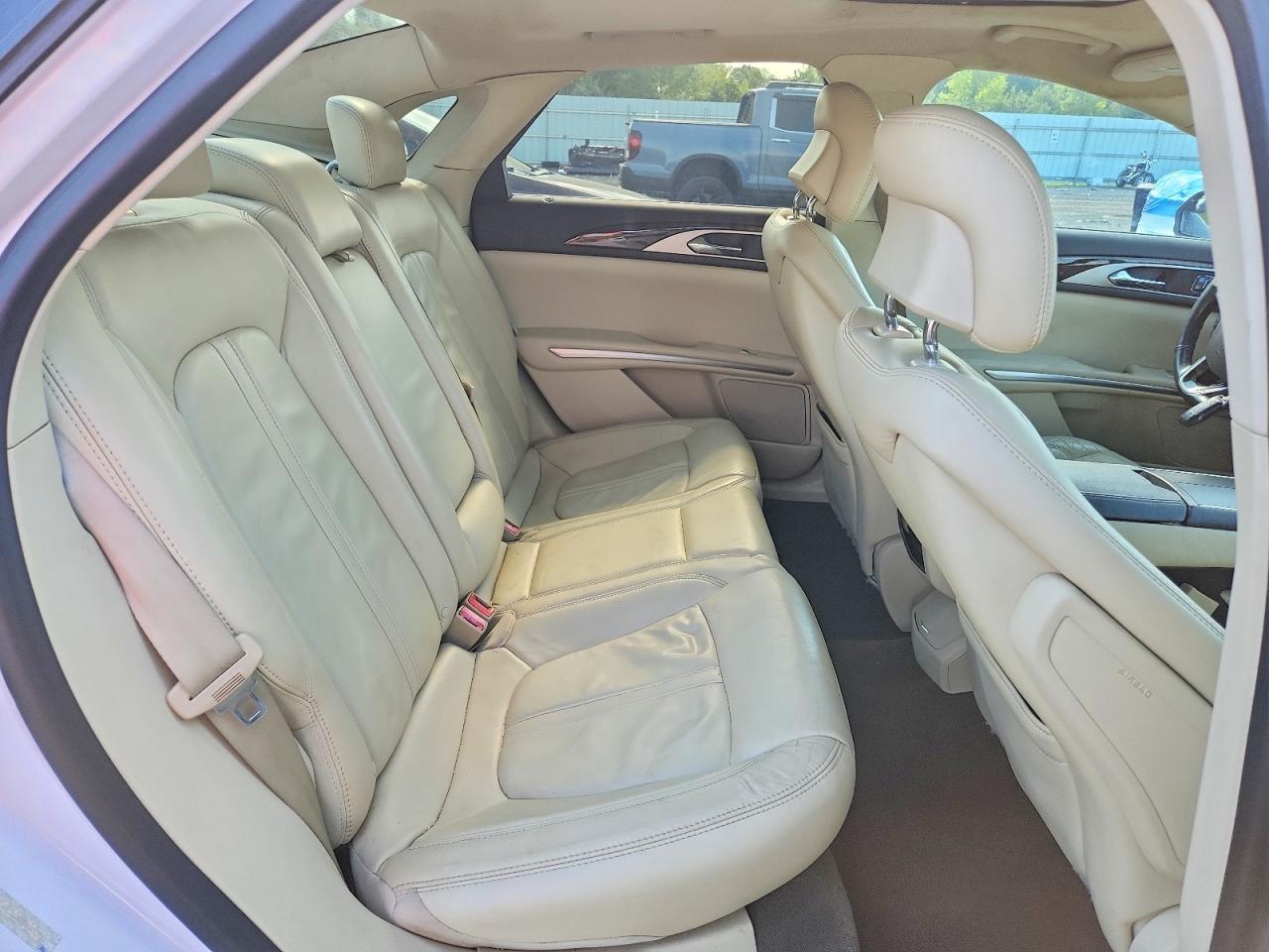 2013 Lincoln Mkz Premiere White vin: 3LN6L2GK2DR800871