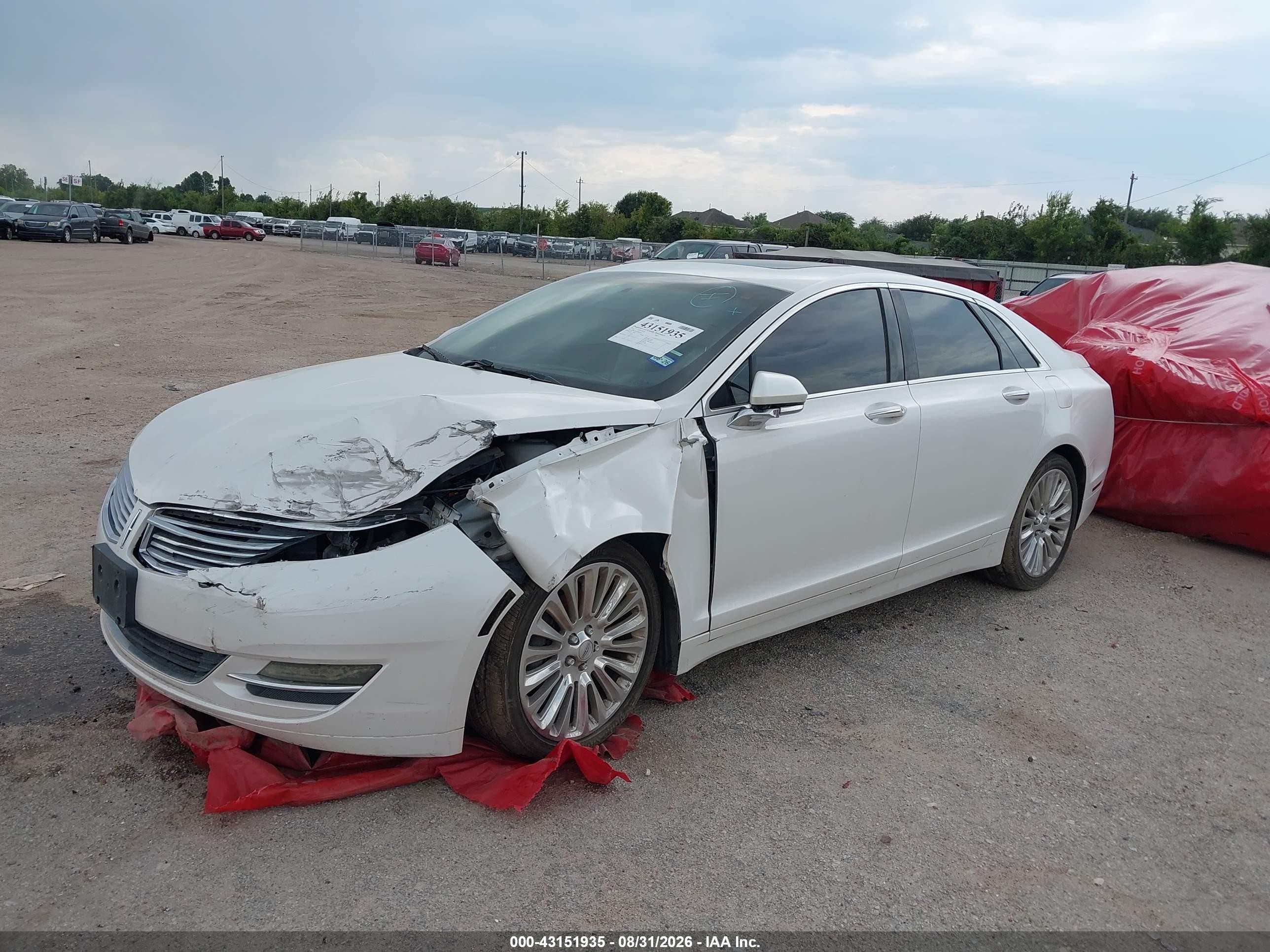 2013 Lincoln Mkz   White vin: 3LN6L2GK3DR818151