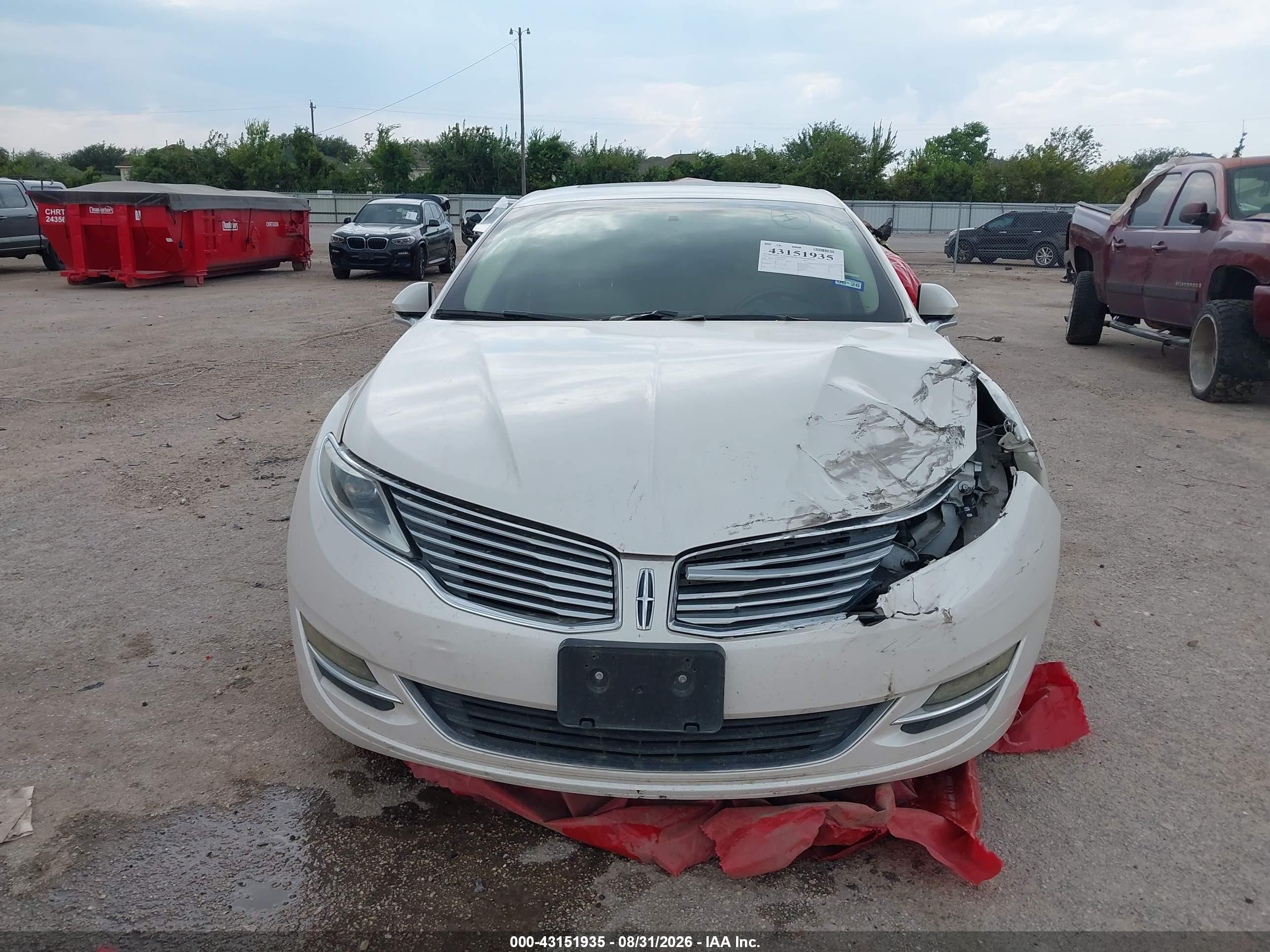 2013 Lincoln Mkz   White vin: 3LN6L2GK3DR818151