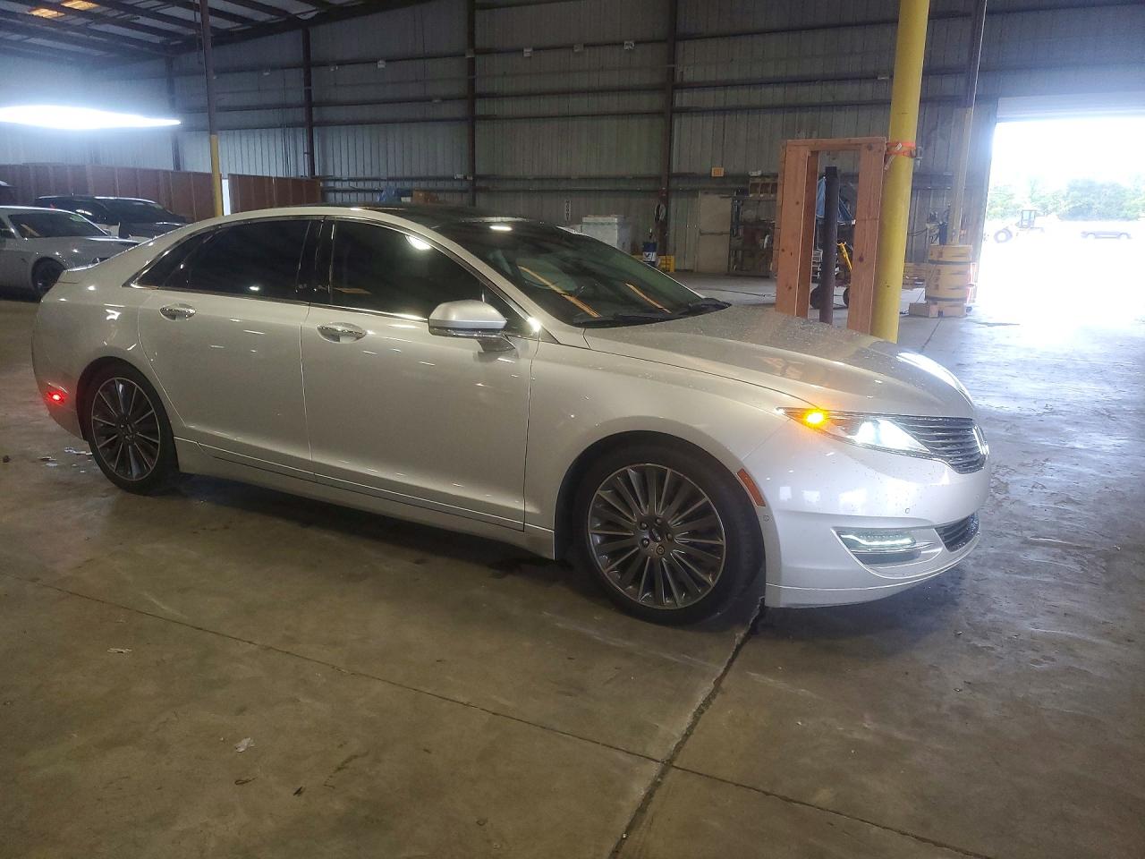 2013 Lincoln Mkz Silver vin: 3LN6L2GK4DR803562