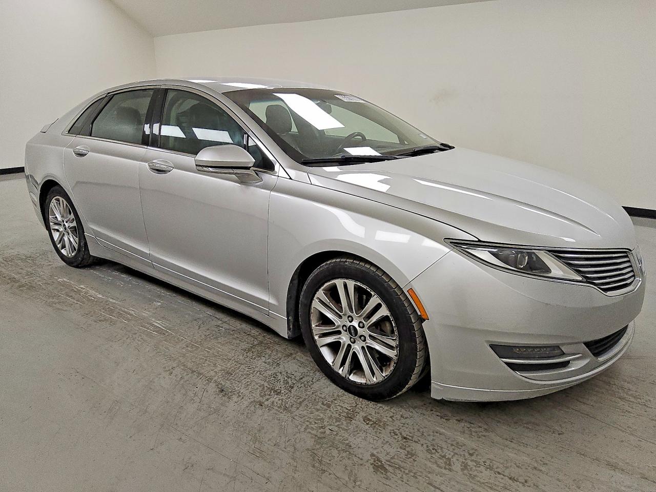 2013 Lincoln Mkz Silver vin: 3LN6L2GK4DR815209