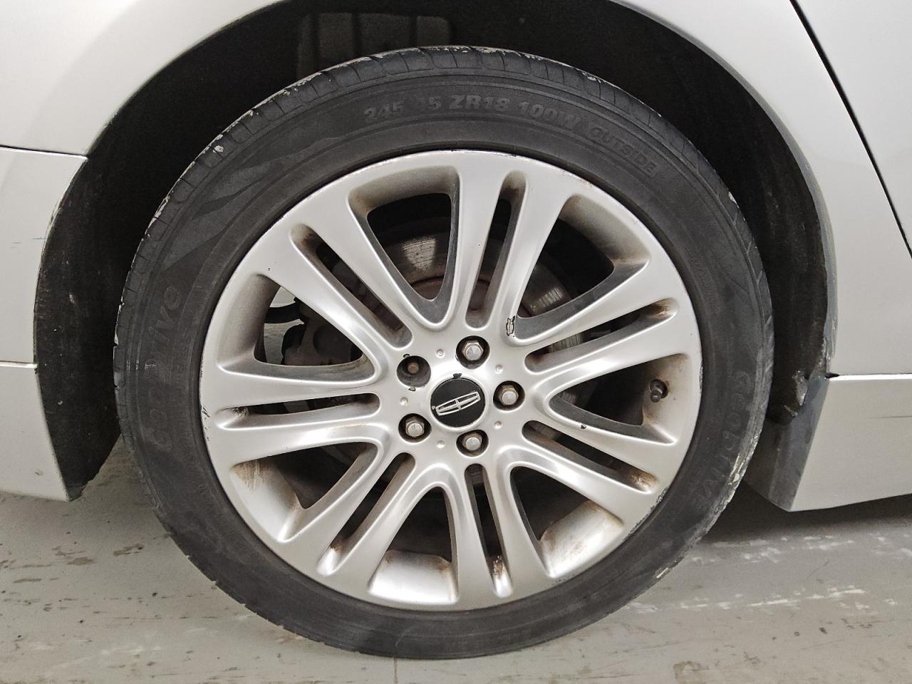 2013 Lincoln Mkz Silver vin: 3LN6L2GK4DR815209 Damage: Right Rear Wheel, Curb Rash, 6 To 7 Inches