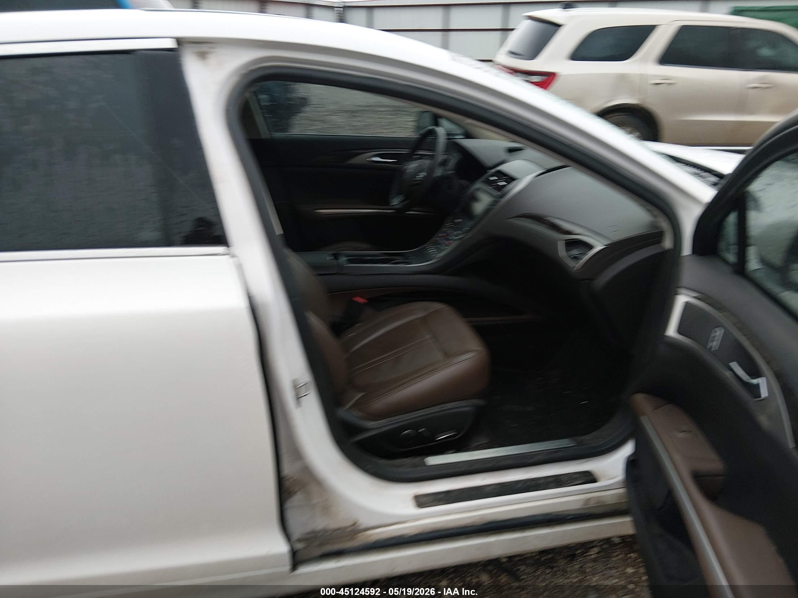 2014 Lincoln Mkz   White vin: 3LN6L2GK4ER801358