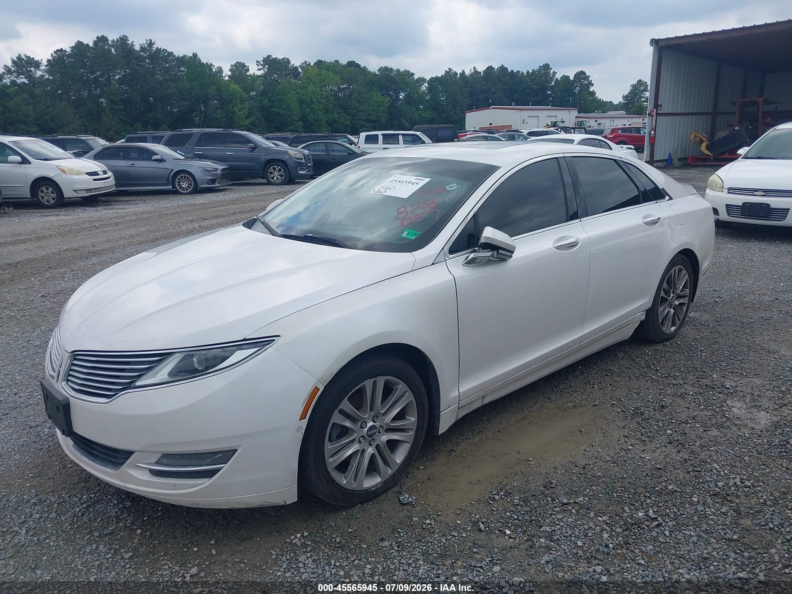 2014 Lincoln Mkz   White vin: 3LN6L2GK4ER828057