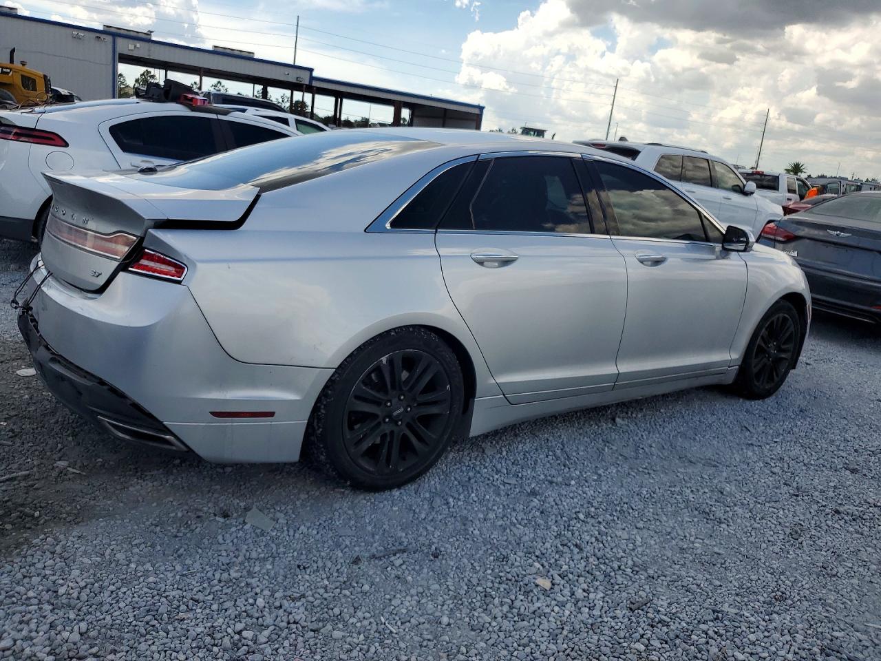 2013 Lincoln Mkz Silver vin: 3LN6L2GK5DR827238