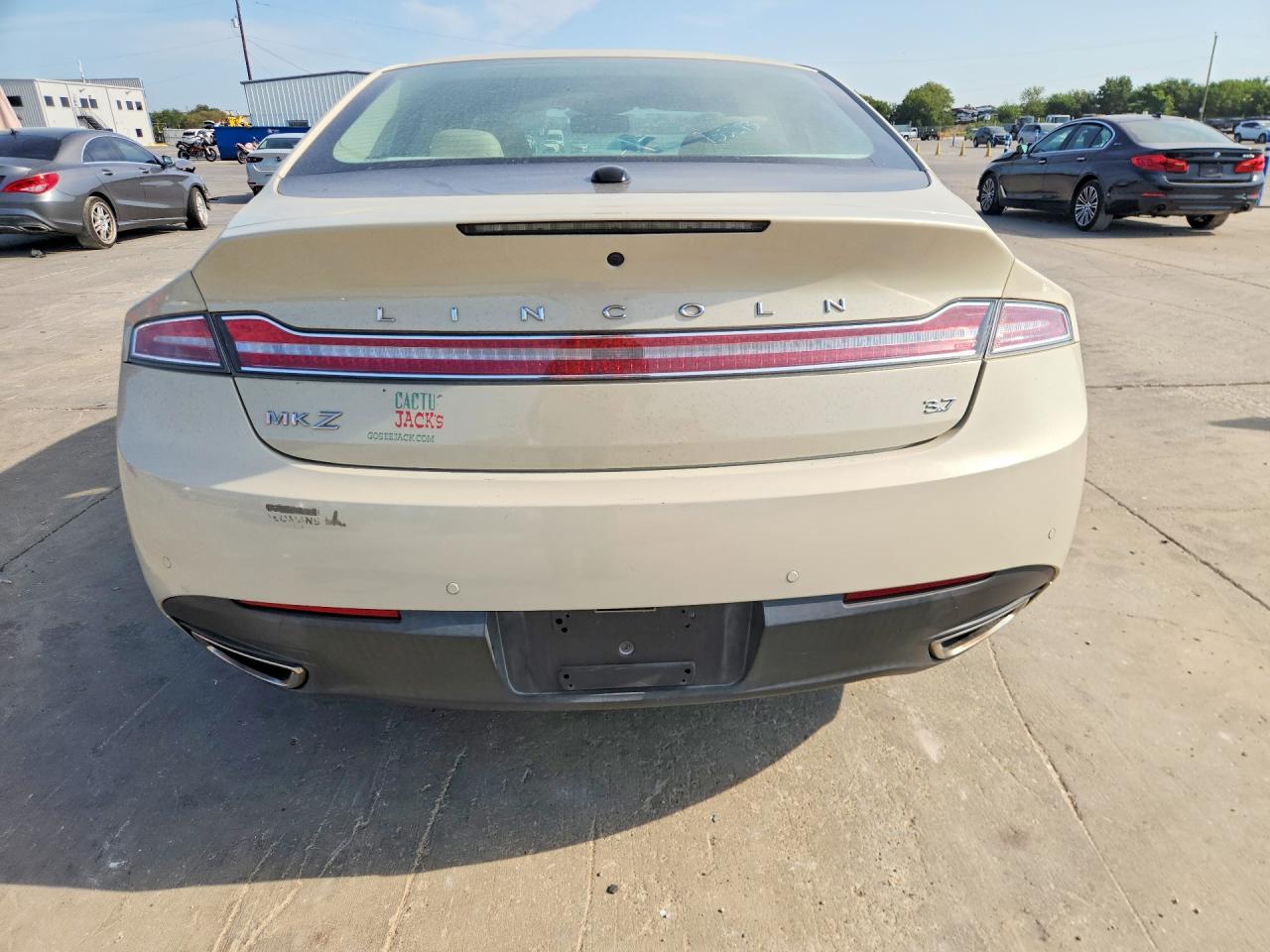 2014 Lincoln Mkz Beige vin: 3LN6L2GK5ER815253