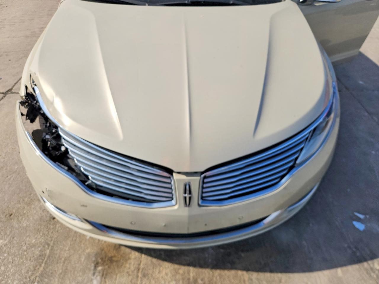2014 Lincoln Mkz Beige vin: 3LN6L2GK5ER815253
