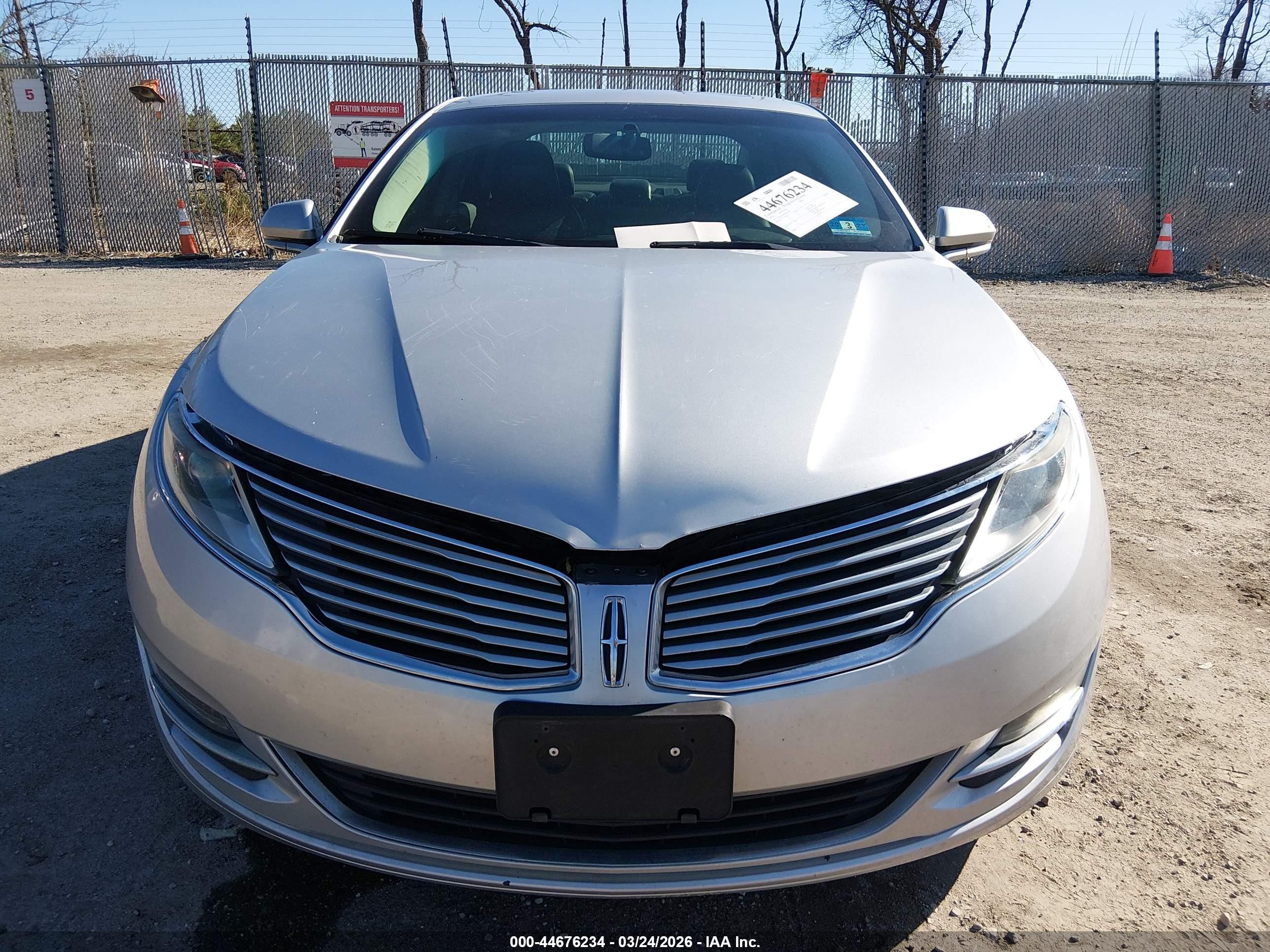 2014 Lincoln Mkz   Silver vin: 3LN6L2GK5ER830836