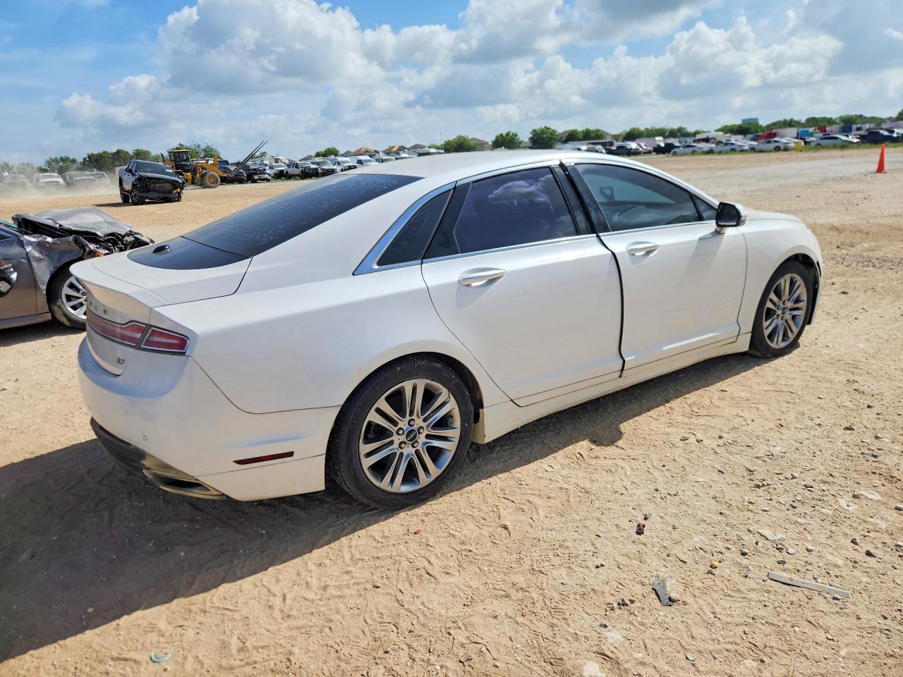 2013 Lincoln Mkz White vin: 3LN6L2GK7DR825152