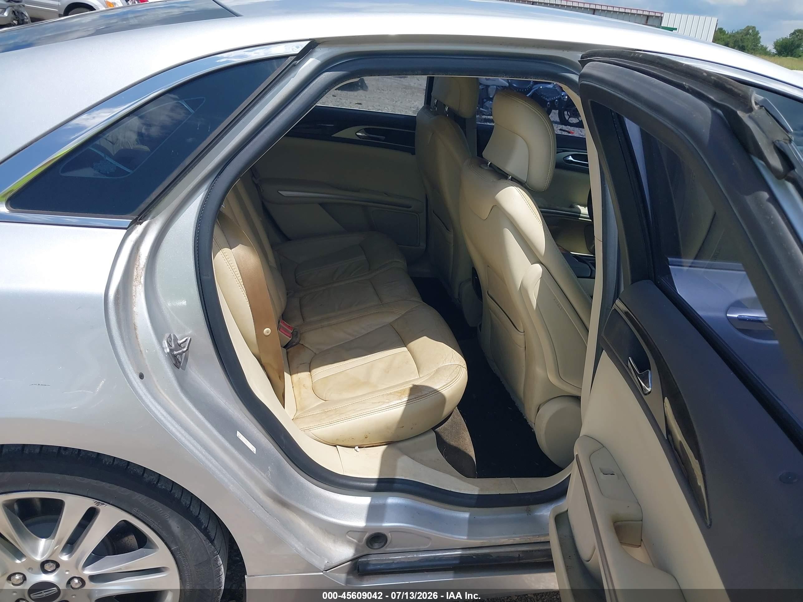 2013 Lincoln Mkz   Silver vin: 3LN6L2GK9DR808398