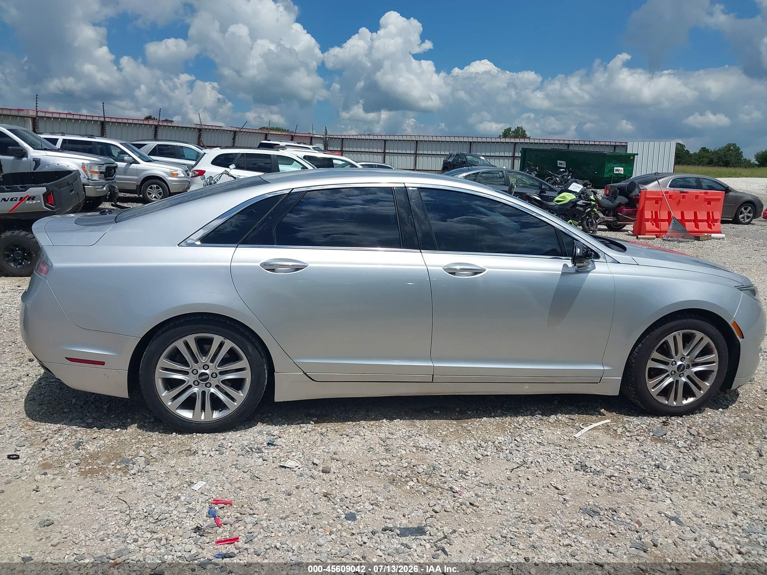 2013 Lincoln Mkz   Silver vin: 3LN6L2GK9DR808398