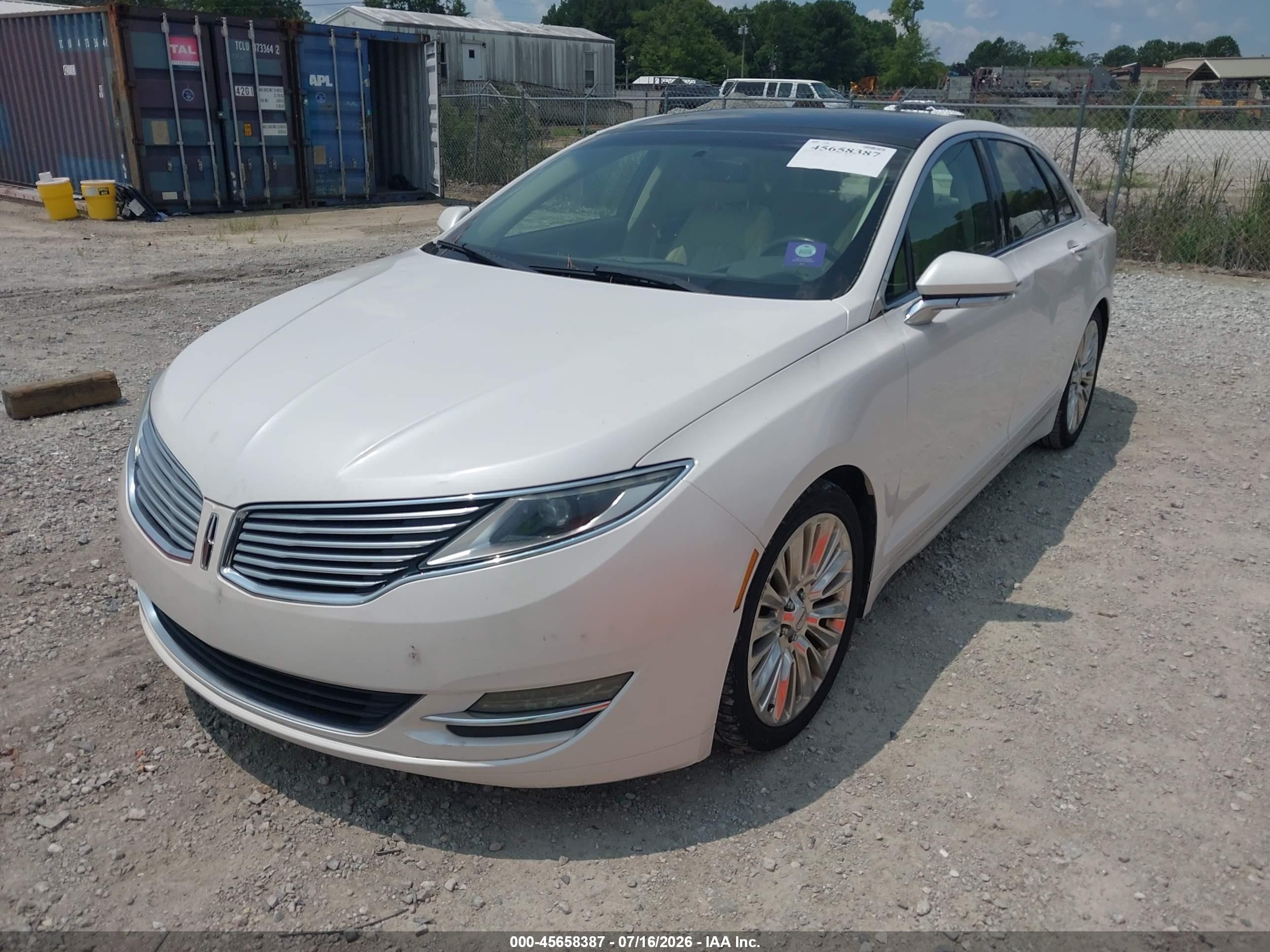 2013 Lincoln Mkz   White vin: 3LN6L2GK9DR827727