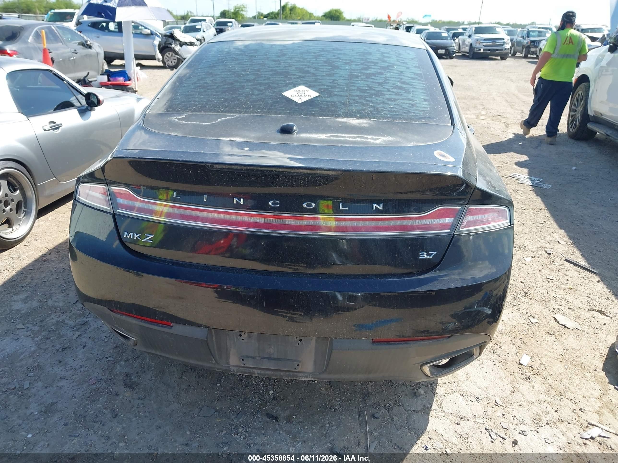 2014 Lincoln Mkz   Black vin: 3LN6L2GK9ER804000