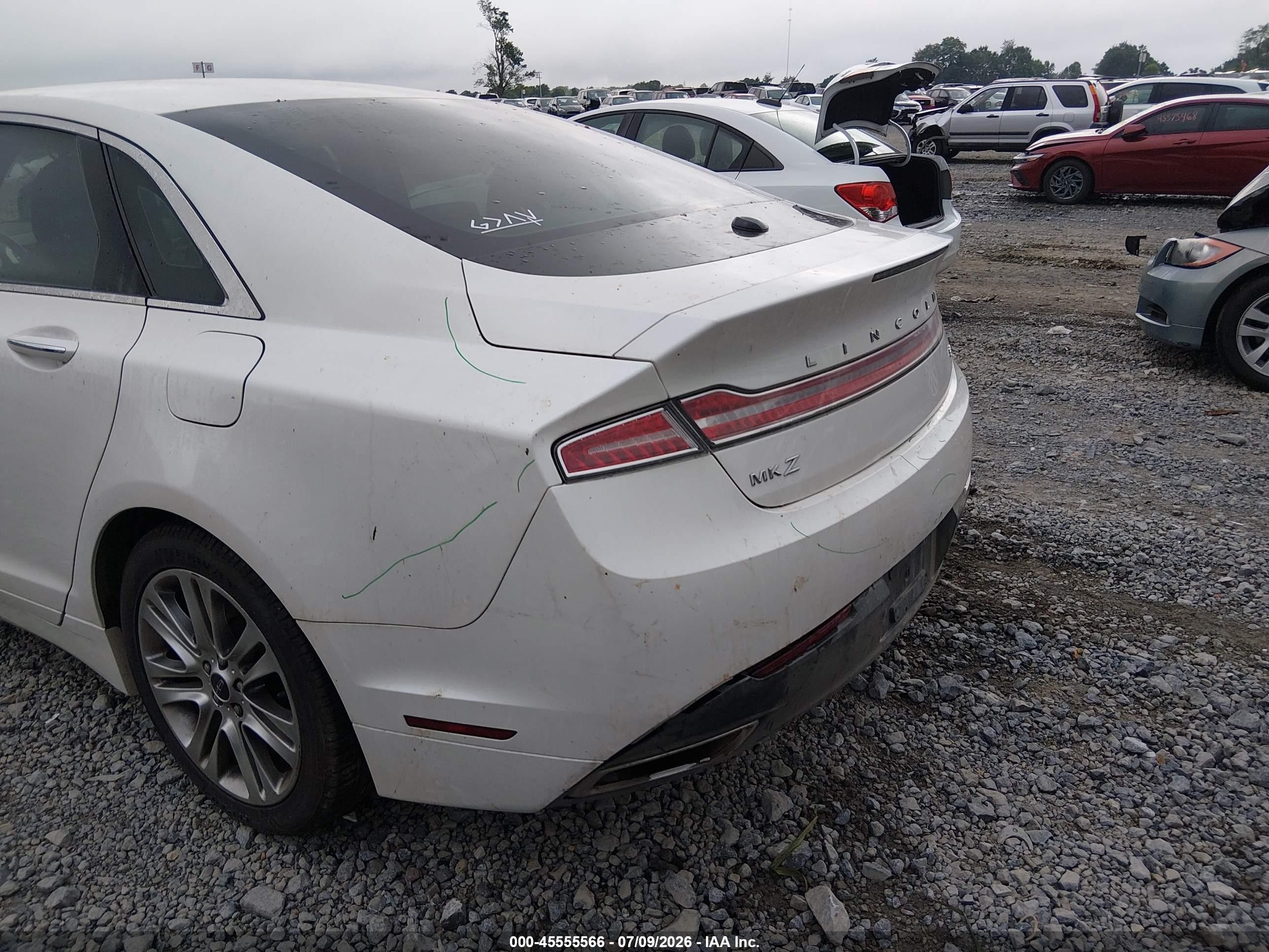 2013 Lincoln Mkz   White vin: 3LN6L2GKXDR812640