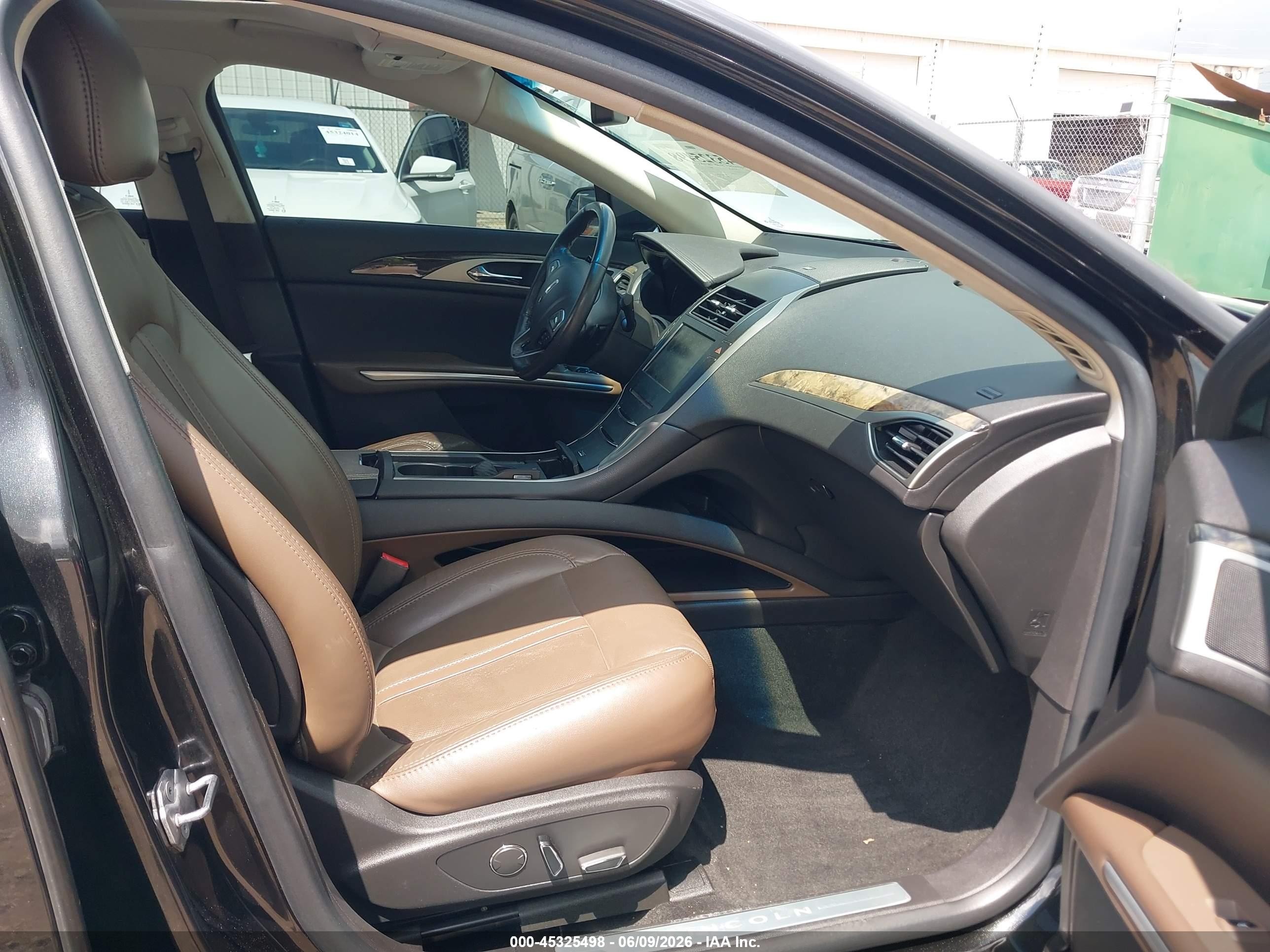 2013 Lincoln Mkz   Черный vin: 3LN6L2J91DR826352