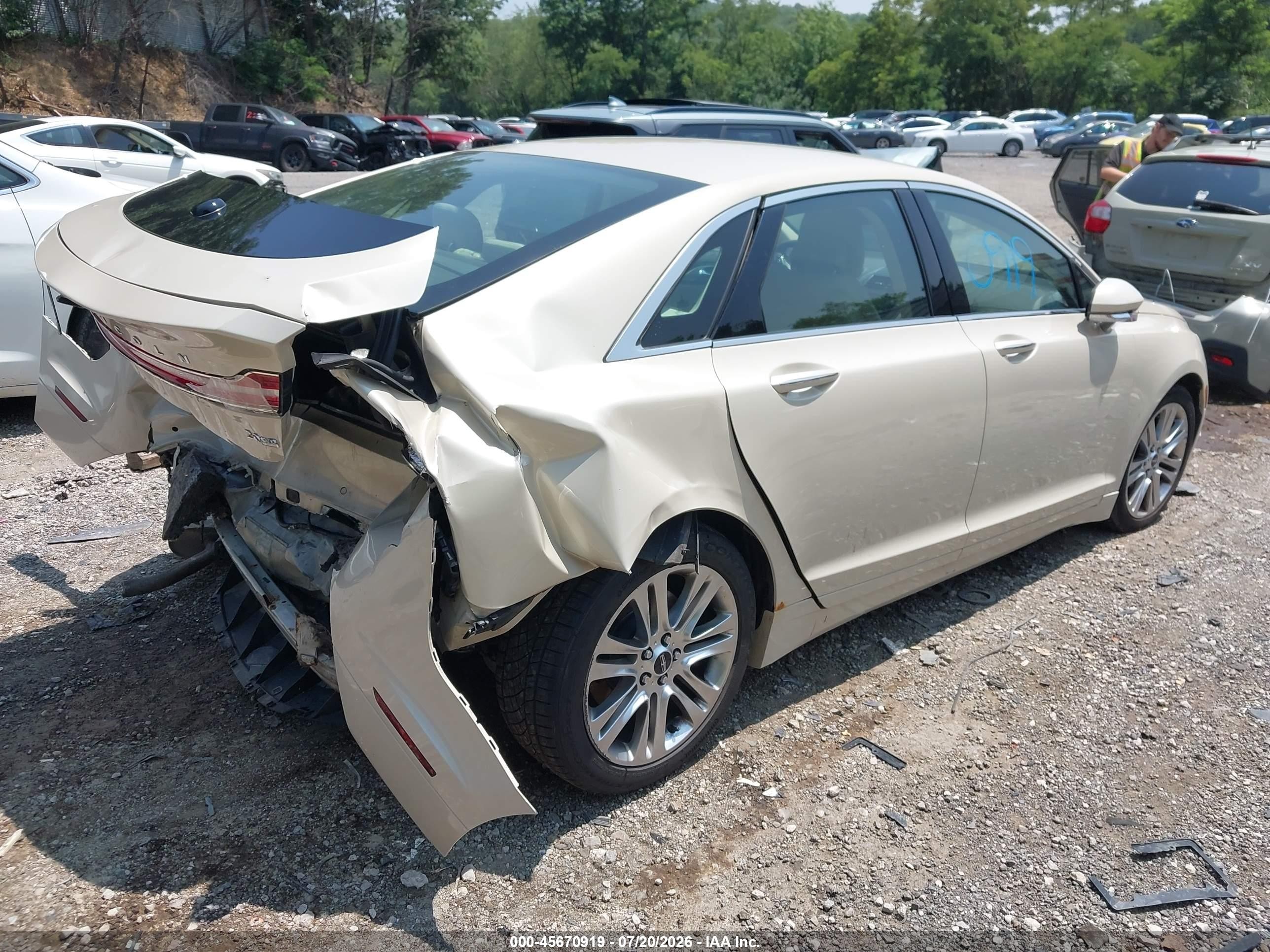 2014 Lincoln Mkz   Бежевый vin: 3LN6L2J91ER834159
