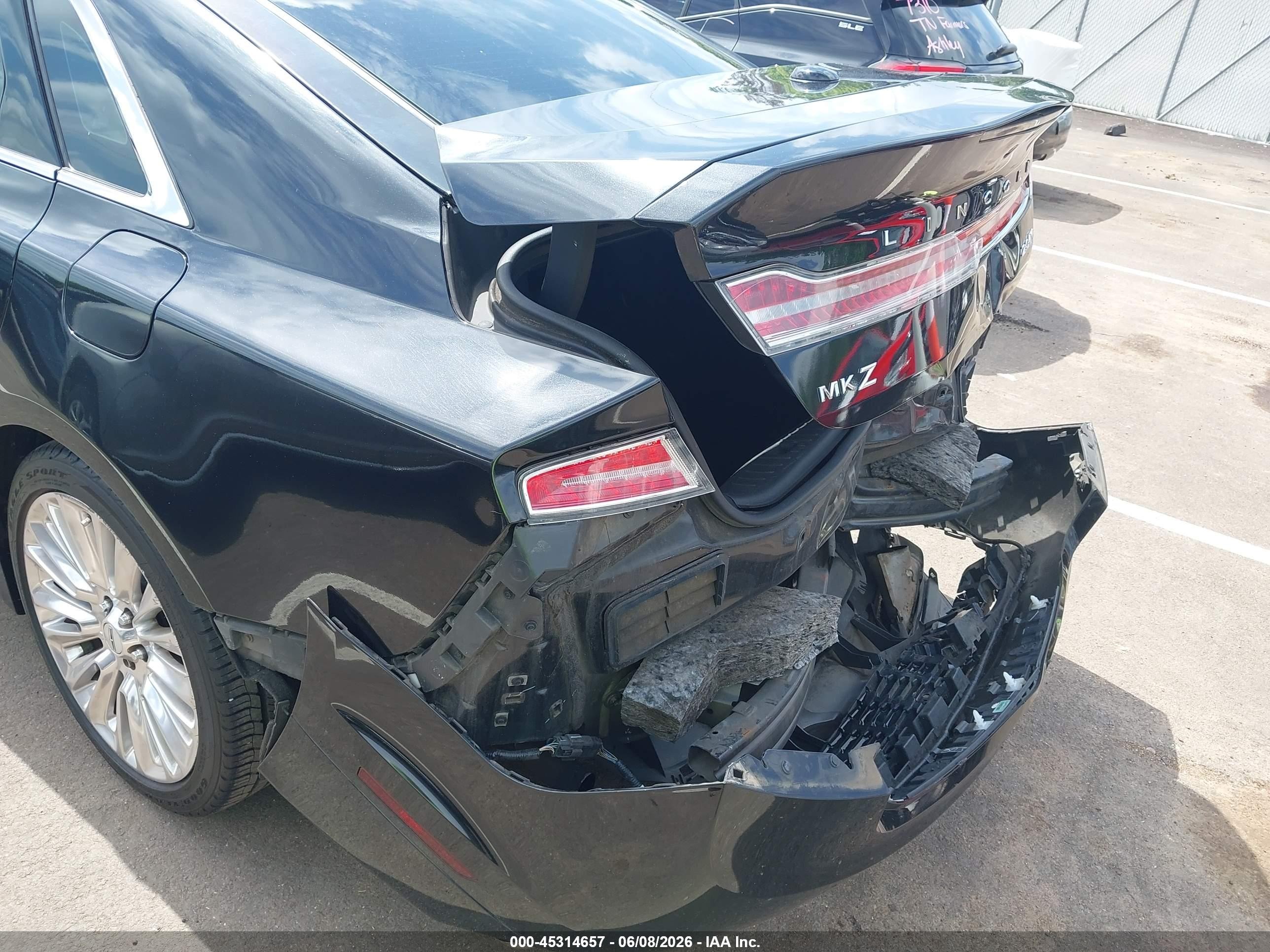 2015 Lincoln Mkz   Черный vin: 3LN6L2J93FR614152