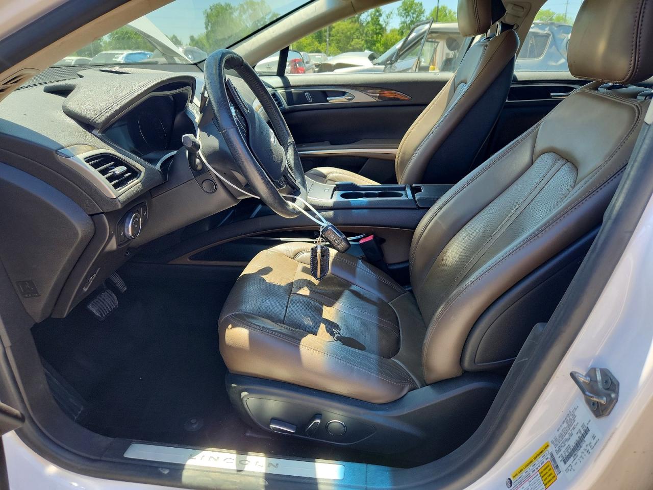 2014 Lincoln Mkz White vin: 3LN6L2J94ER817176