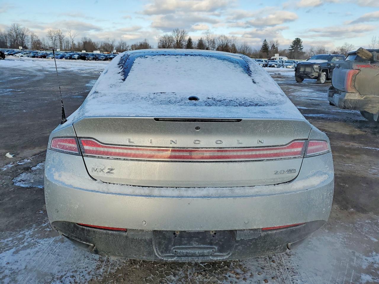 2013 Lincoln Mkz Silver vin: 3LN6L2J95DR817296