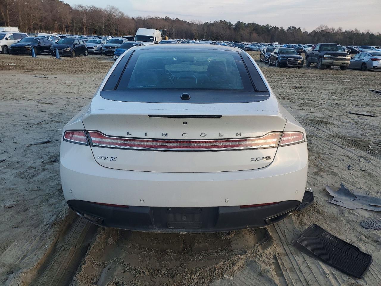2015 Lincoln Mkz Белый vin: 3LN6L2J95FR618297