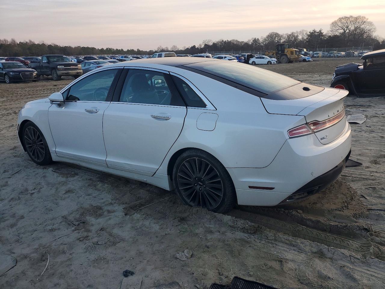 2015 Lincoln Mkz Белый vin: 3LN6L2J95FR618297