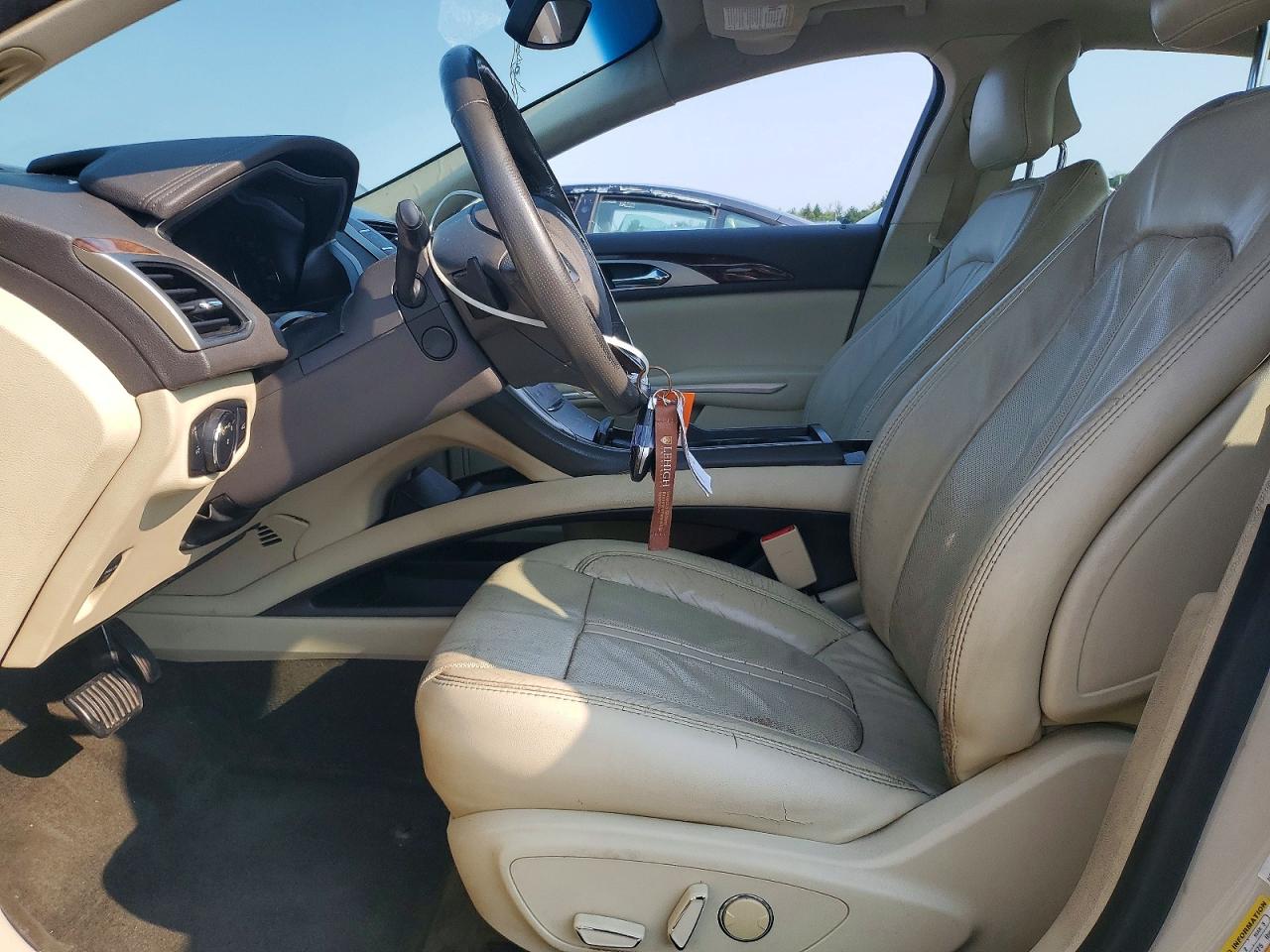 2014 Lincoln Mkz Beige vin: 3LN6L2J96ER821357