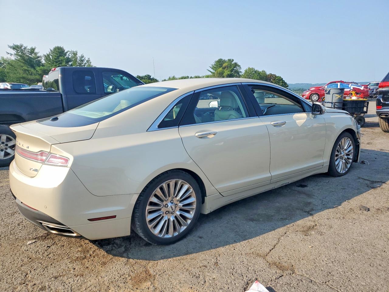 2014 Lincoln Mkz Beige vin: 3LN6L2J96ER821357