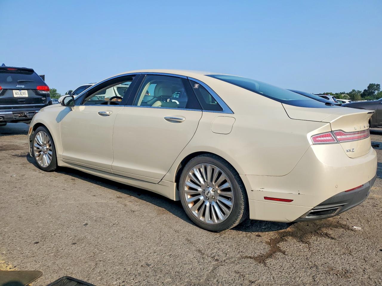 2014 Lincoln Mkz Beige vin: 3LN6L2J96ER821357