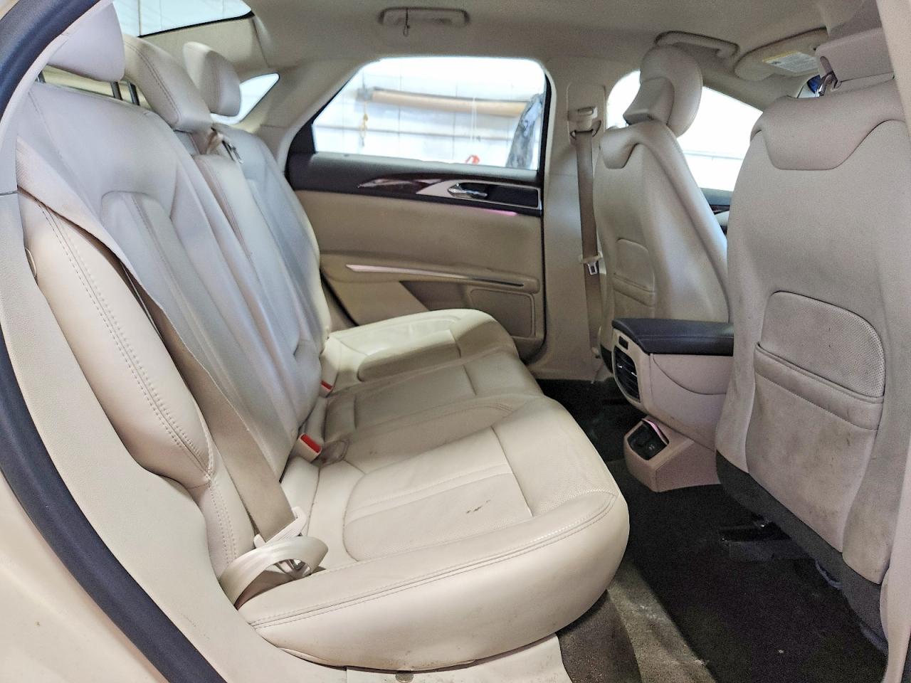2016 Lincoln Mkz Tan vin: 3LN6L2J96GR627284