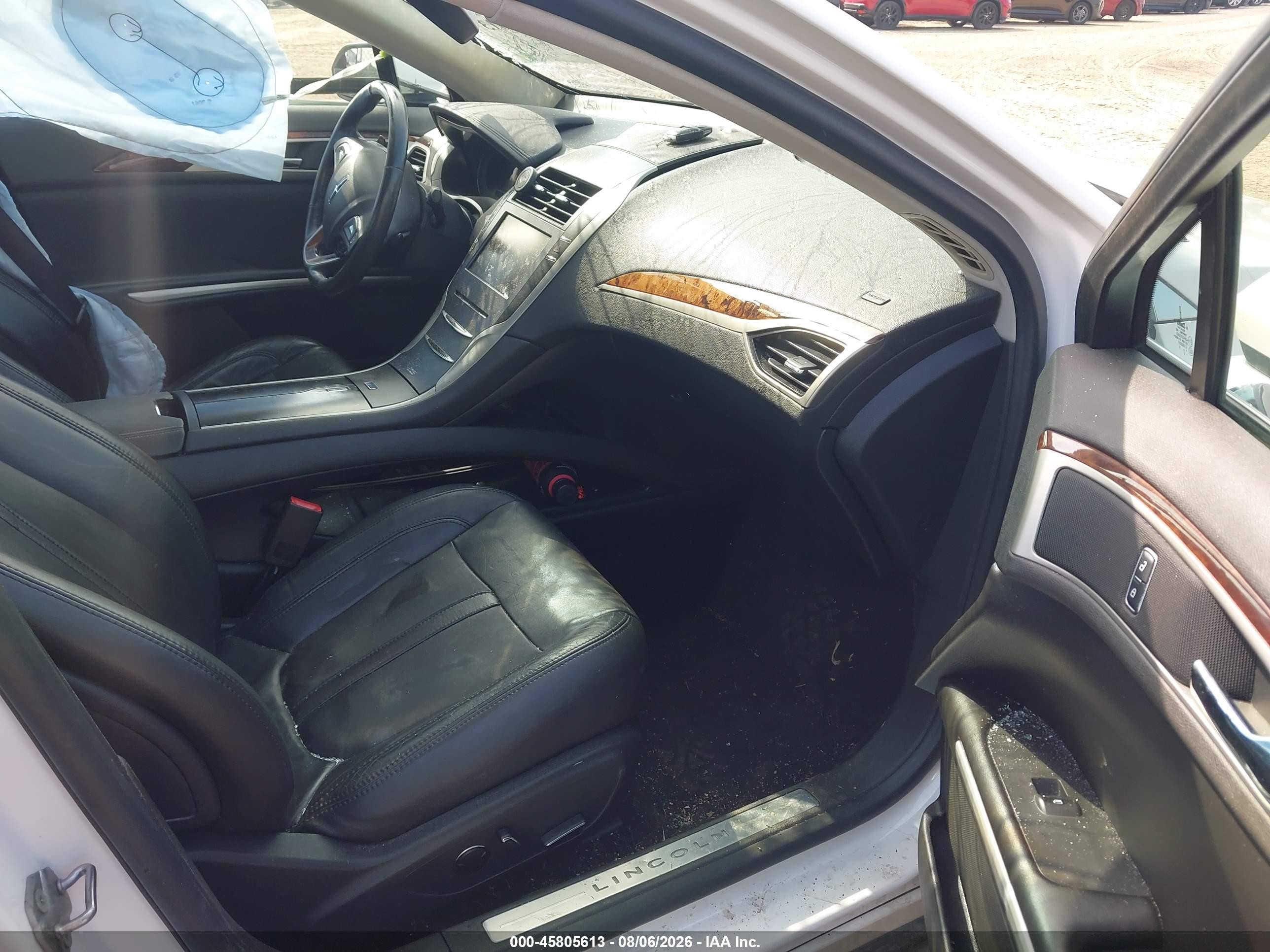 2013 Lincoln Mkz   White vin: 3LN6L2J98DR804784