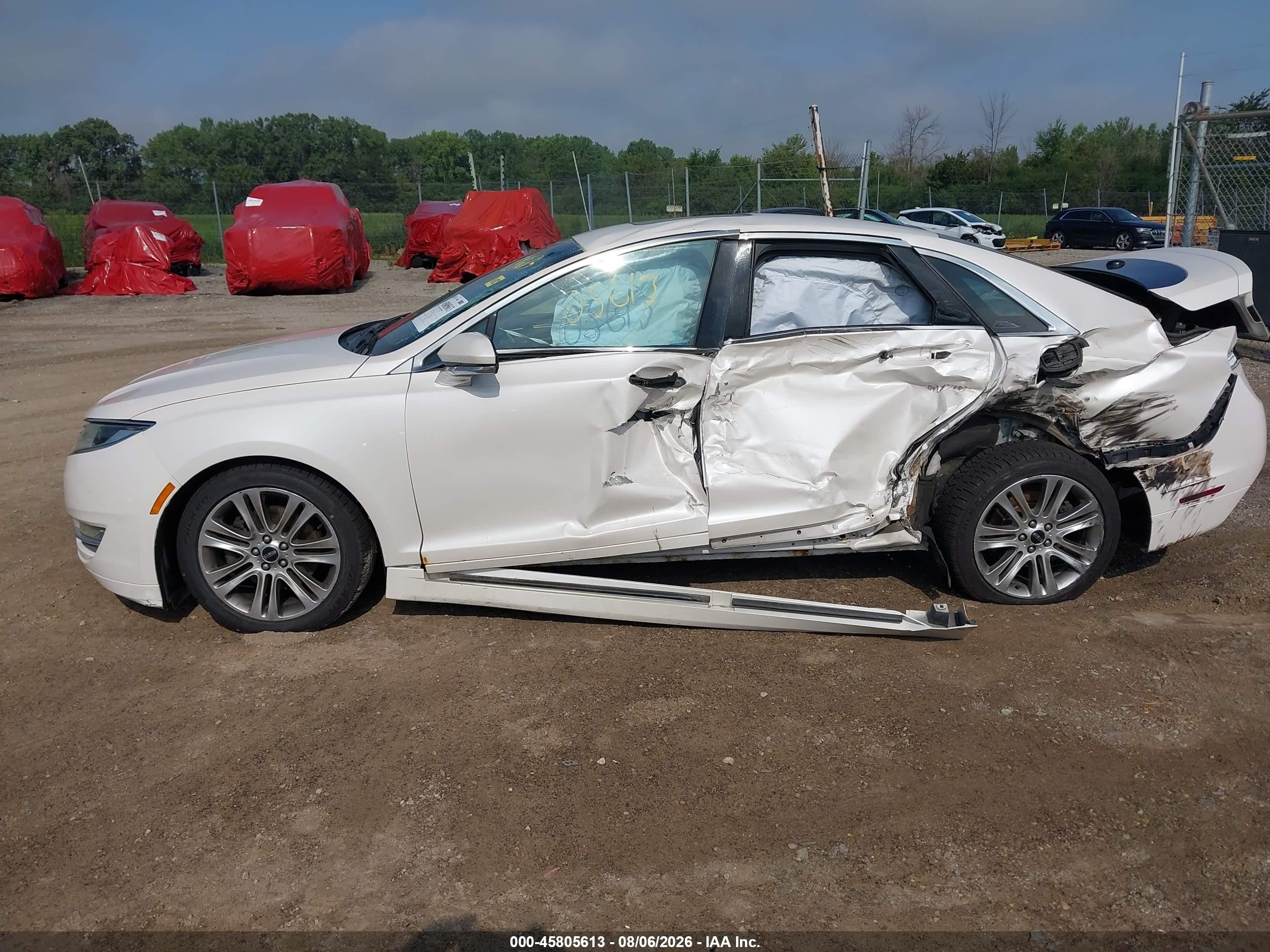 2013 Lincoln Mkz   White vin: 3LN6L2J98DR804784