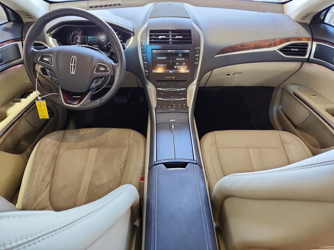 2014 Lincoln Mkz Beige vin: 3LN6L2J98ER818041