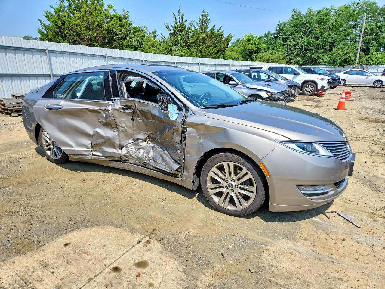 2015 Lincoln Mkz Silver vin: 3LN6L2J98FR620917