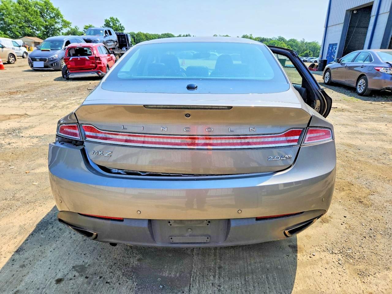 2015 Lincoln Mkz Silver vin: 3LN6L2J98FR620917