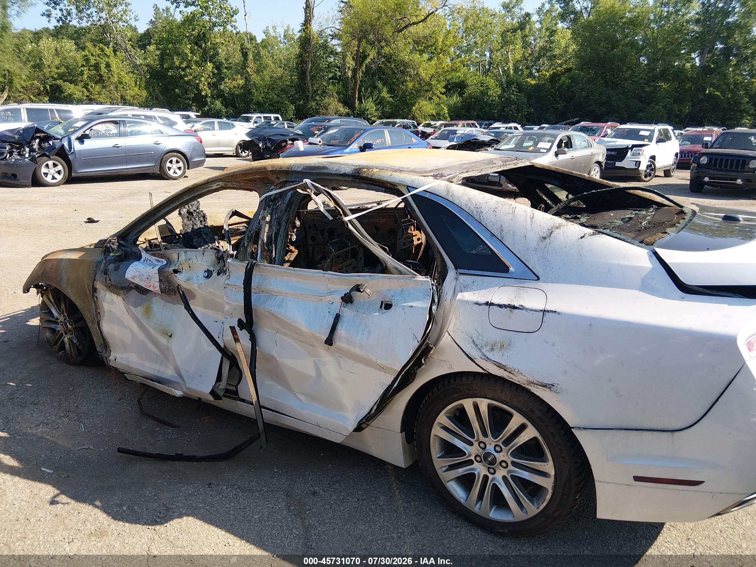 2014 Lincoln Mkz   White vin: 3LN6L2J99ER805105