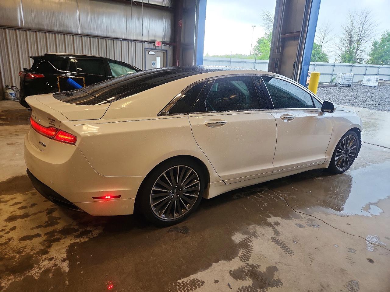 2015 Lincoln Mkz White vin: 3LN6L2J99FR613815