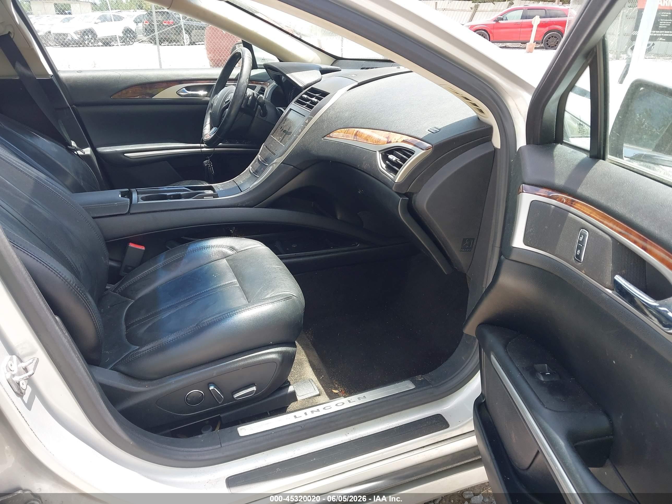 2015 Lincoln Mkz Silver vin: 3LN6L2J99FR622496