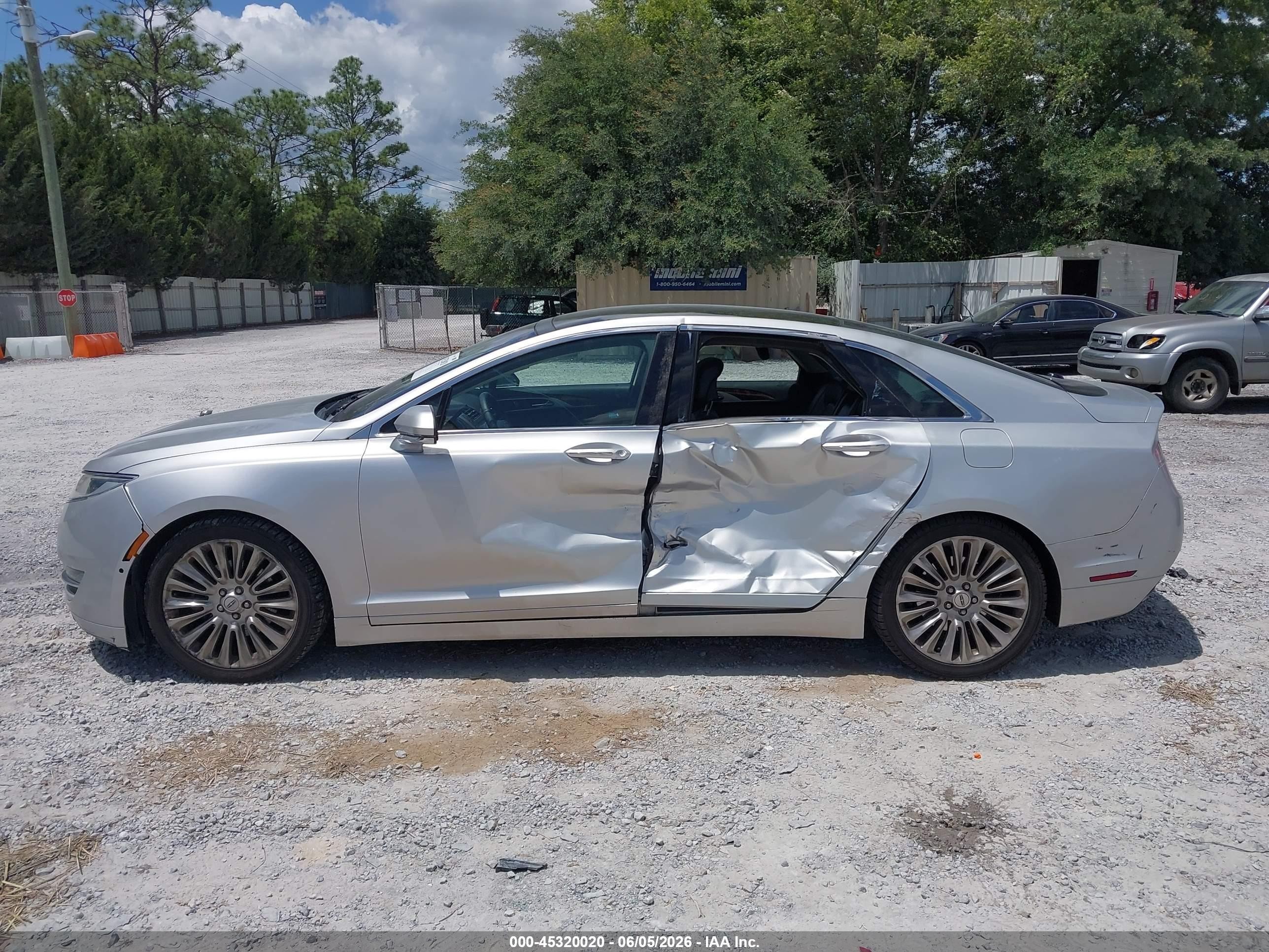 2015 Lincoln Mkz Silver vin: 3LN6L2J99FR622496