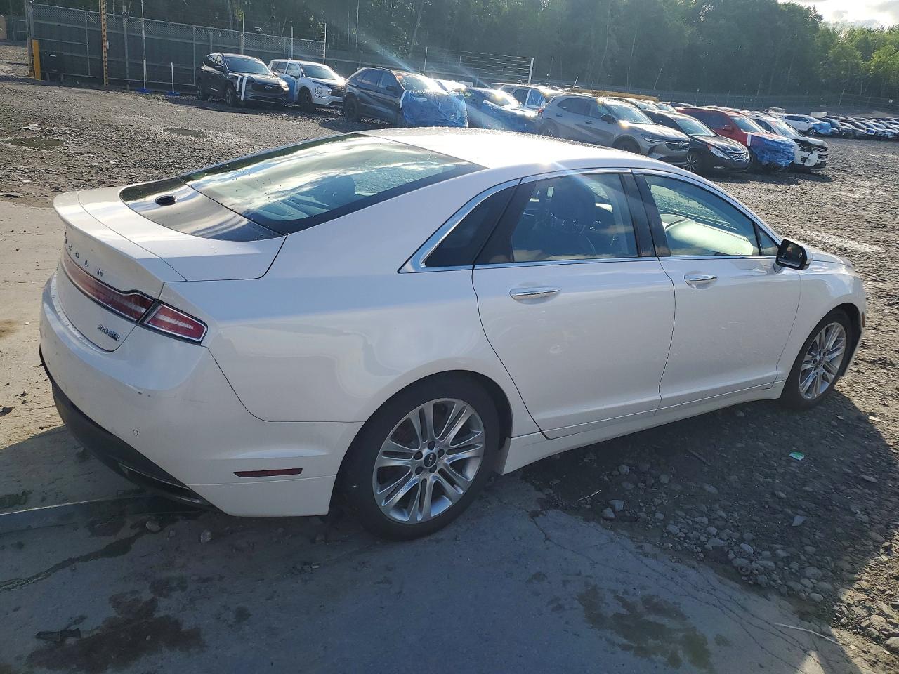 2014 Lincoln Mkz White vin: 3LN6L2J9XER814153